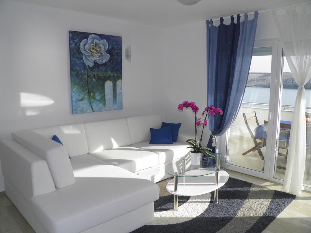 Apartments Perla Dinjiška الغرفة الصورة